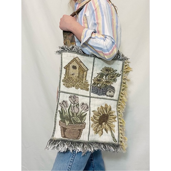 Hand Crafted | Tapestry Gardening Theme Shoulder Tote Bag - Picture 1 of 7